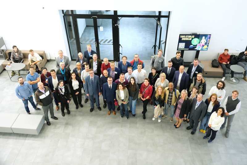 Mokslinis seminaras Transporto inžinerijos fakultete, skirtas akademinės bendruomenės ir geležinkelių sektoriaus bendradarbiavimui plėtoti